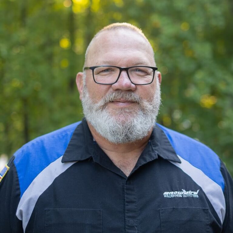 2j5a1261 web 1200 28 snowbird staff